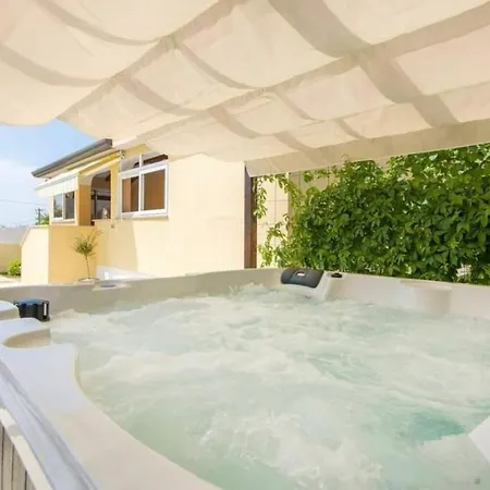 Villa Lovely 1 1-Bed Apartment In Porec Poreč